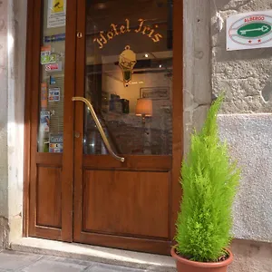 Hotel Iris
